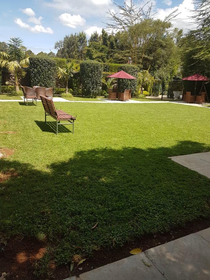 The Noble Hotel & Conference Centre Eldoret Extérieur photo