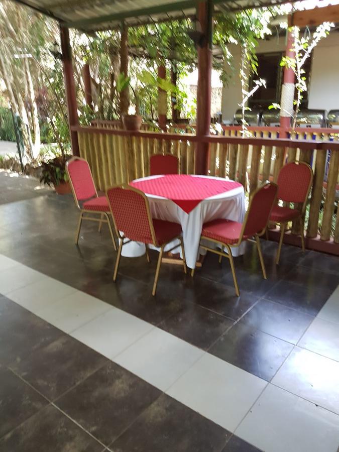 The Noble Hotel & Conference Centre Eldoret Extérieur photo